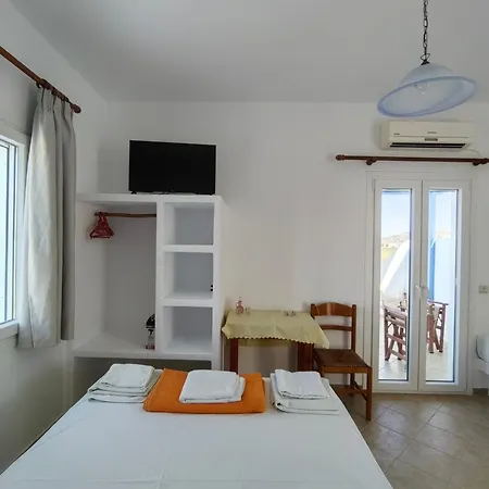 Amodari On The Bed & Breakfast